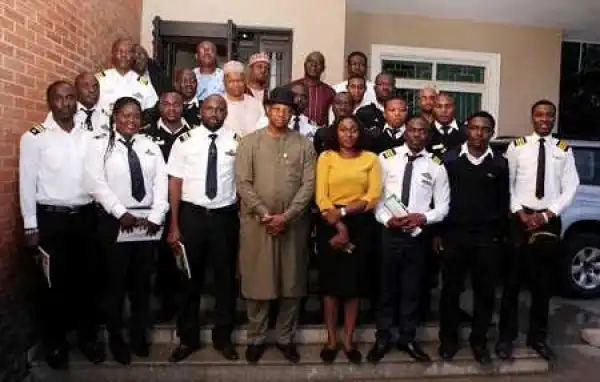 22 ex-militants qualify as aircraft engineers